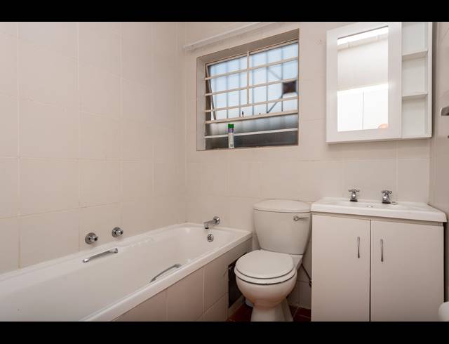 2 BEDROOM APARTMENT SOLD IN BASSONIA